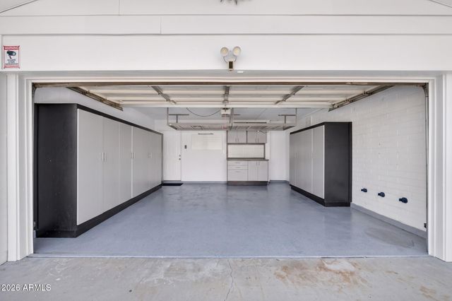 425 E HERMOSA Drive, Tempe, AZ 85282