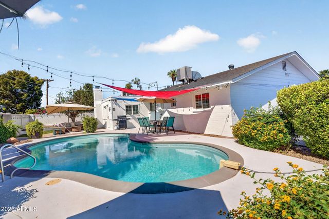 425 E HERMOSA Drive, Tempe, AZ 85282