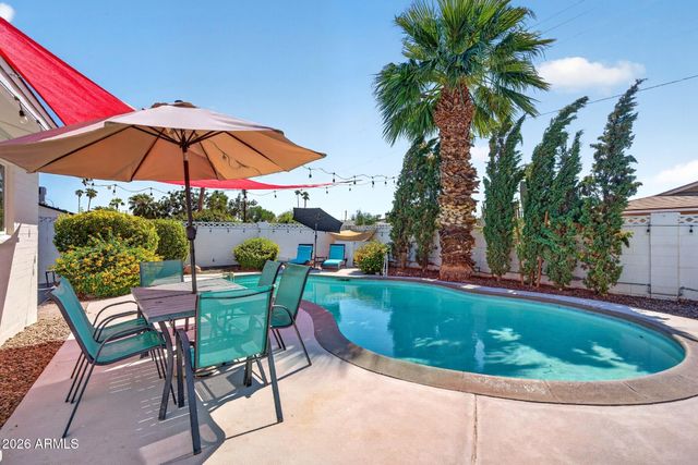 425 E HERMOSA Drive, Tempe, AZ 85282