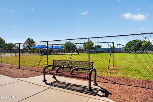 425 E HERMOSA Drive, Tempe, AZ 85282