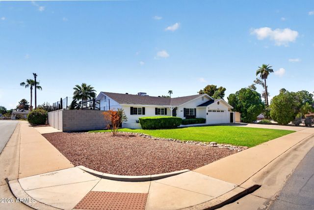 425 E HERMOSA Drive, Tempe, AZ 85282