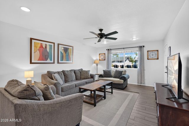 425 E HERMOSA Drive, Tempe, AZ 85282