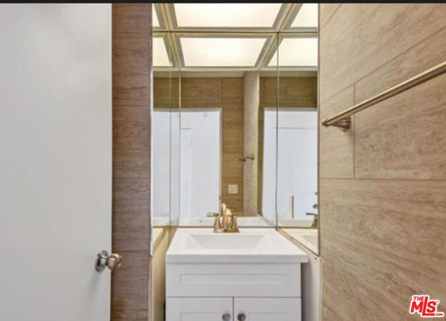 6798 Las Olas Way, Malibu, CA 90265