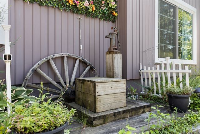 223 Central Street, Hudson, MA 01749