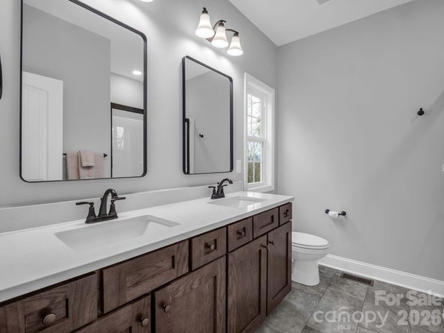 631 Mountain Parkway, Mill Spring, NC 28756