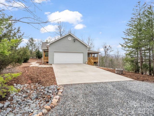 631 Mountain Parkway, Mill Spring, NC 28756