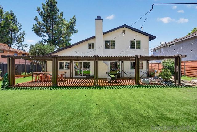 9165 Vista Entrada, Lakeside, CA 92040