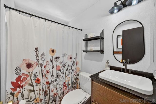 9165 Vista Entrada, Lakeside, CA 92040