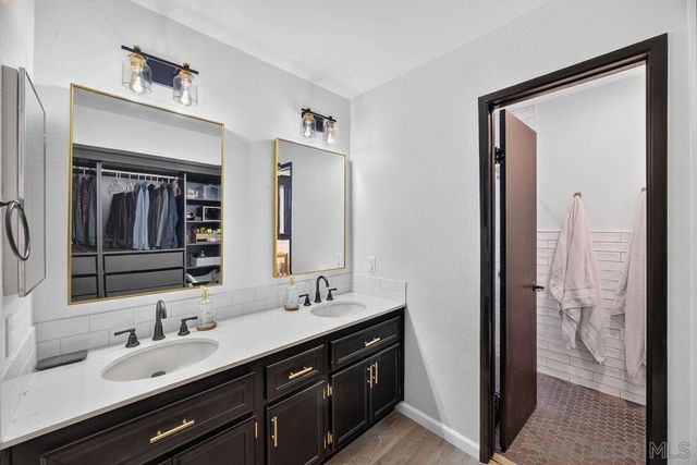 9165 Vista Entrada, Lakeside, CA 92040