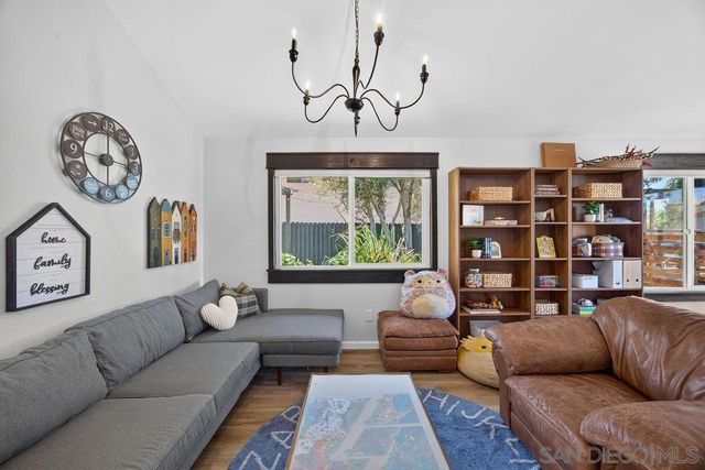9165 Vista Entrada, Lakeside, CA 92040