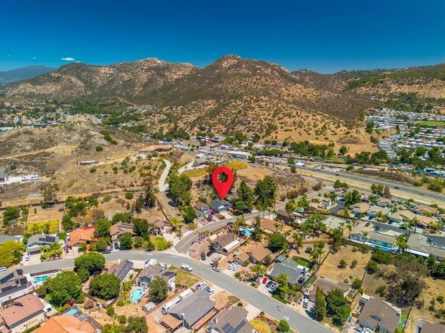 9165 Vista Entrada, Lakeside, CA 92040