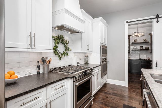 10600 Honeysuckle Way, Plain City, OH 43064