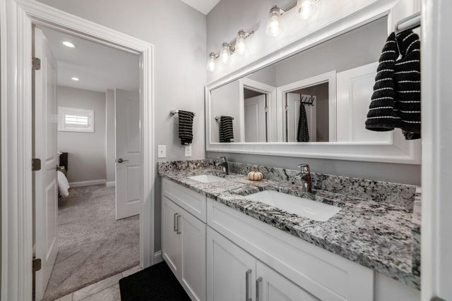 10600 Honeysuckle Way, Plain City, OH 43064