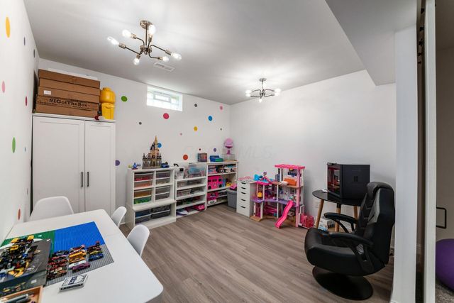 10600 Honeysuckle Way, Plain City, OH 43064