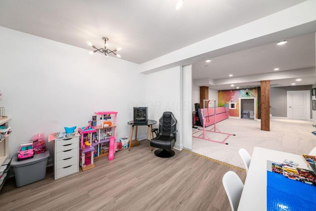 10600 Honeysuckle Way, Plain City, OH 43064