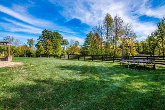 10600 Honeysuckle Way, Plain City, OH 43064