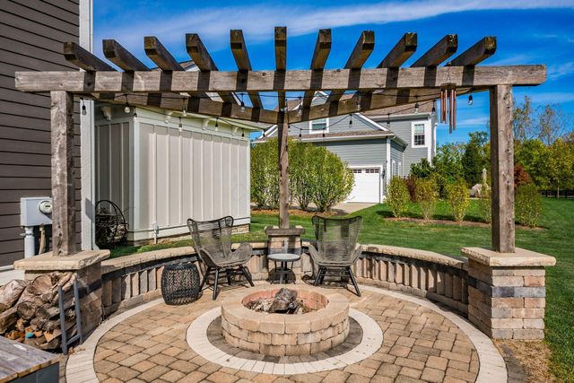 10600 Honeysuckle Way, Plain City, OH 43064