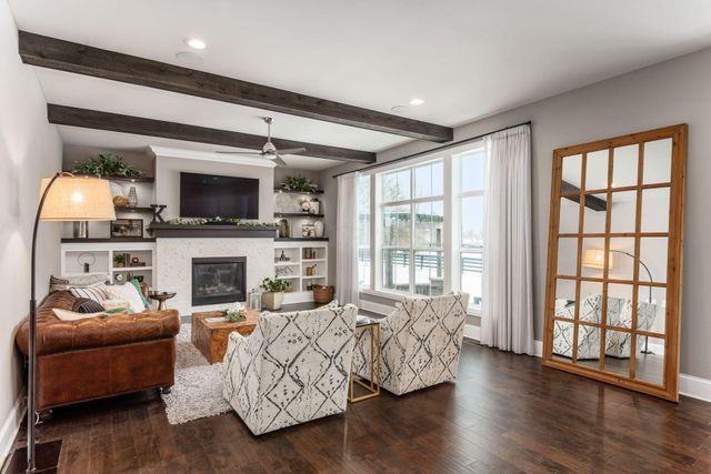 10600 Honeysuckle Way, Plain City, OH 43064