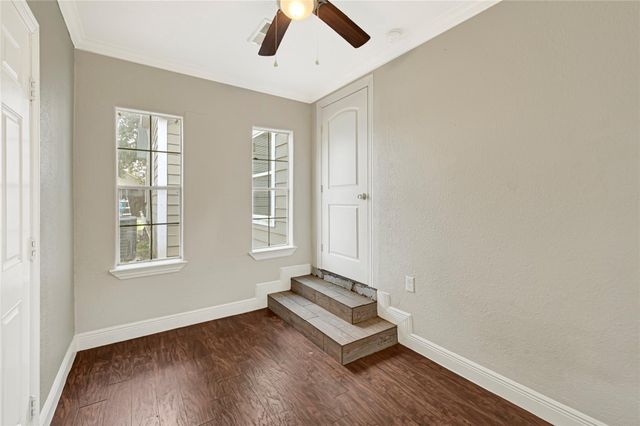 7125 Gillen St, Houston, TX 77087