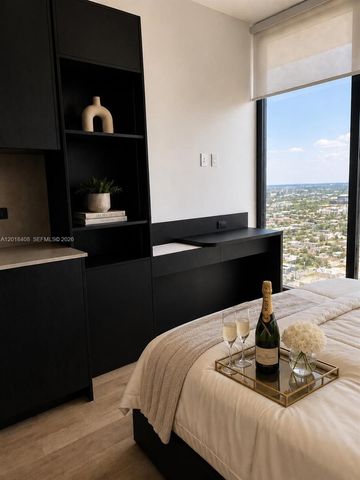 20 NE 11th 4203A, Miami, FL 33132