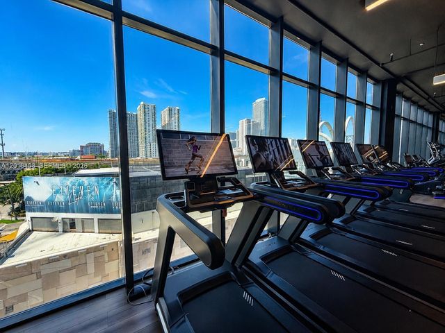 20 NE 11th 4203A, Miami, FL 33132