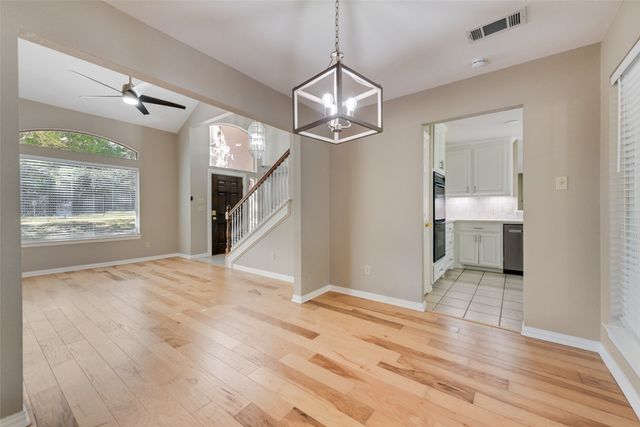 2569 Castle Circle, Fort Worth, TX 76108