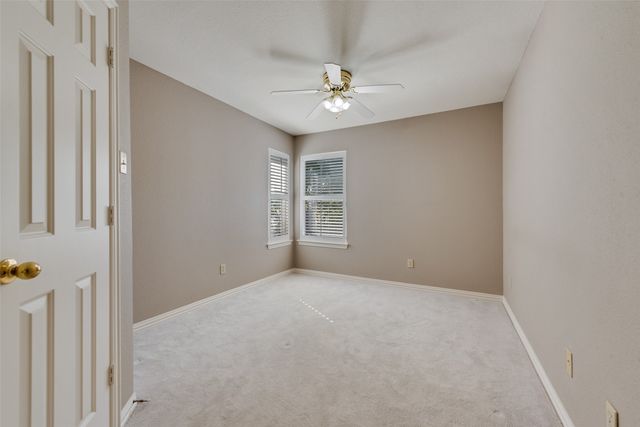 2569 Castle Circle, Fort Worth, TX 76108