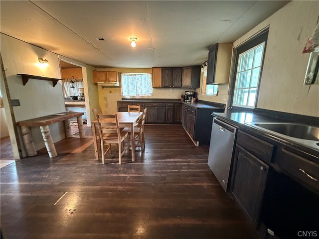 352 South Real Street, Cape Vincent, NY 13618