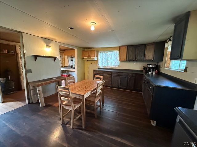 352 South Real Street, Cape Vincent, NY 13618