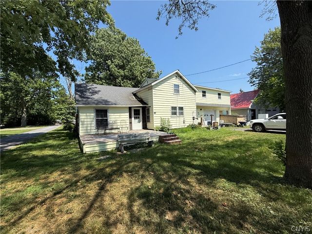352 South Real Street, Cape Vincent, NY 13618