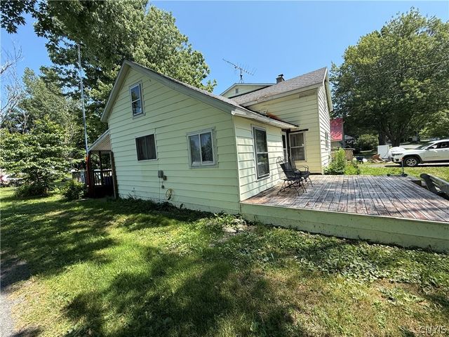 352 South Real Street, Cape Vincent, NY 13618