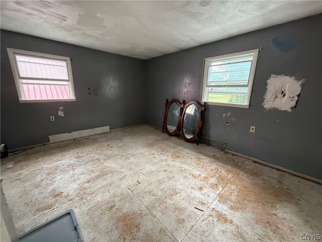 352 South Real Street, Cape Vincent, NY 13618