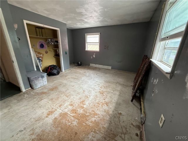 352 South Real Street, Cape Vincent, NY 13618