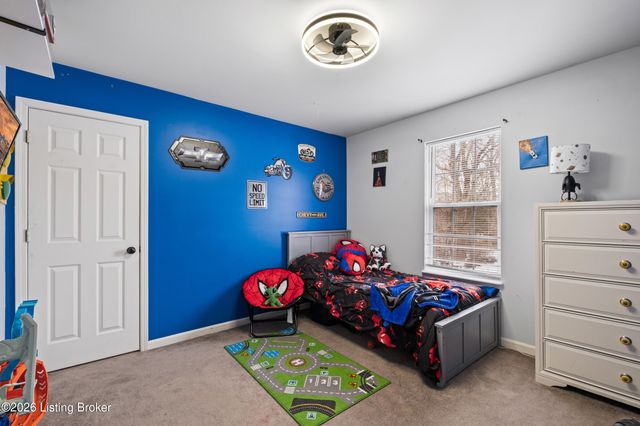 11600 Chinook Ct, Louisville, KY 40299