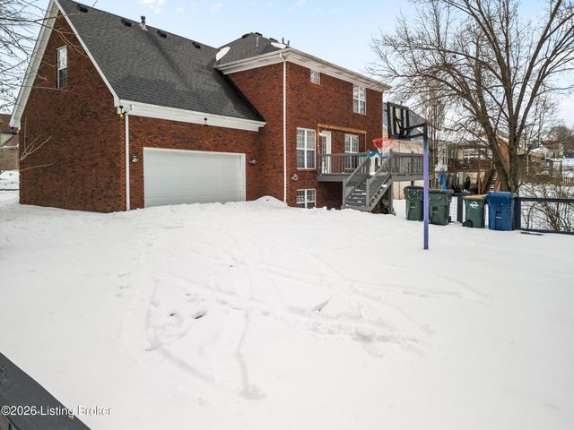 11600 Chinook Ct, Louisville, KY 40299