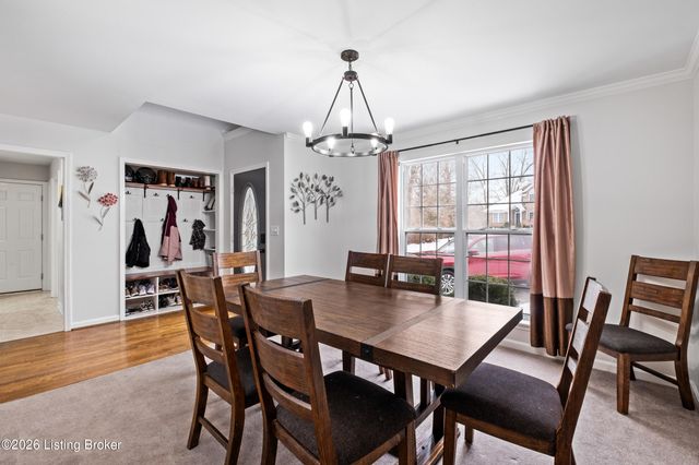 11600 Chinook Ct, Louisville, KY 40299