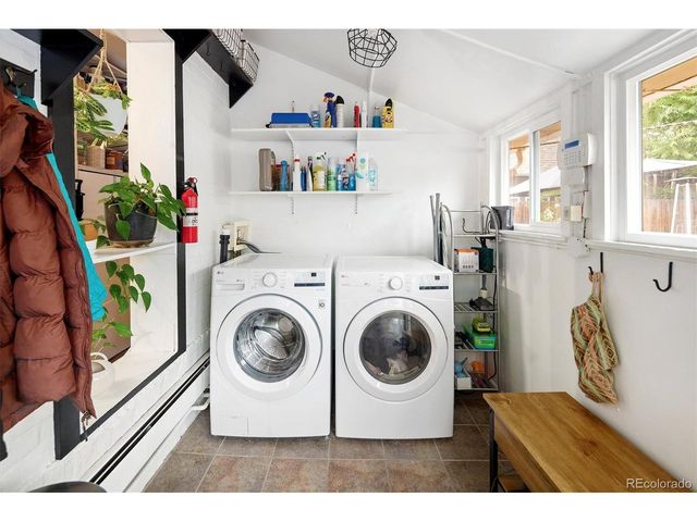 940 S Logan St, Denver, CO 80209