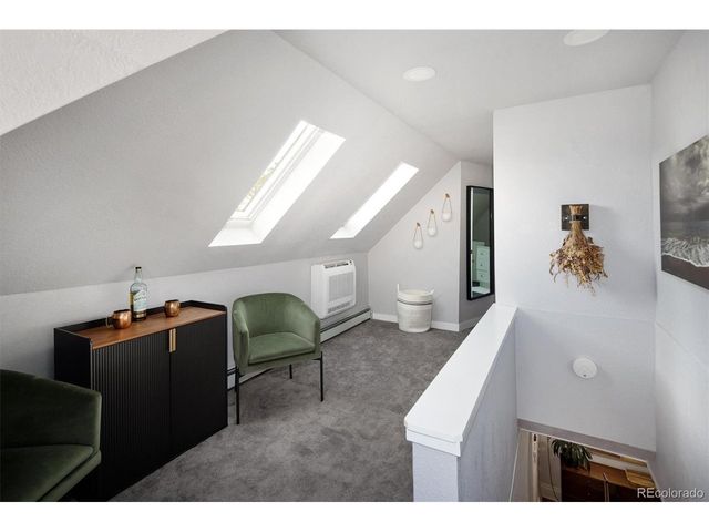 940 S Logan St, Denver, CO 80209