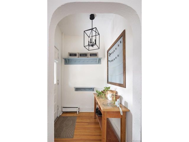 940 S Logan St, Denver, CO 80209
