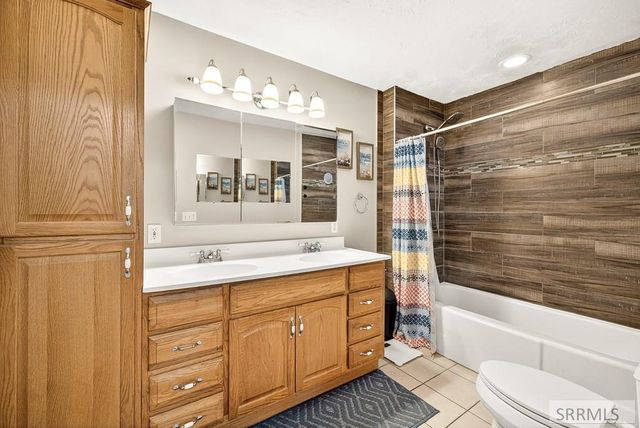 160 W Oak Street, Shelley, ID 83274