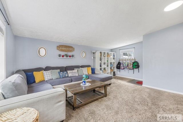 160 W Oak Street, Shelley, ID 83274