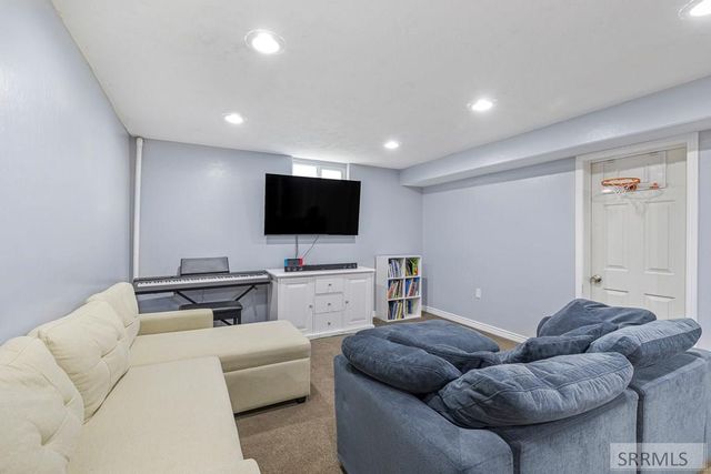 160 W Oak Street, Shelley, ID 83274