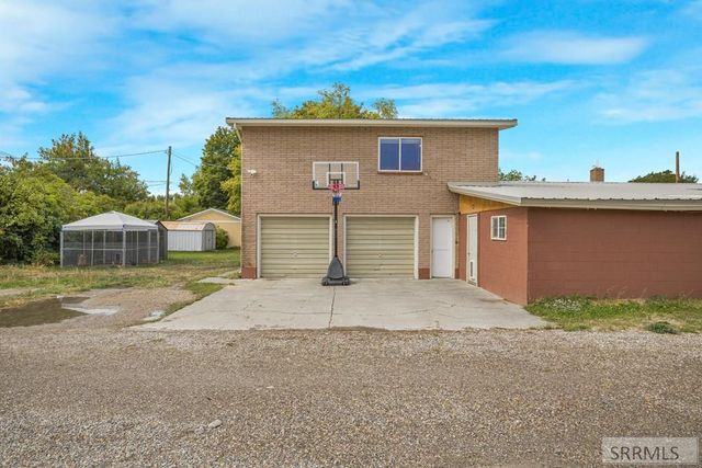 160 W Oak Street, Shelley, ID 83274
