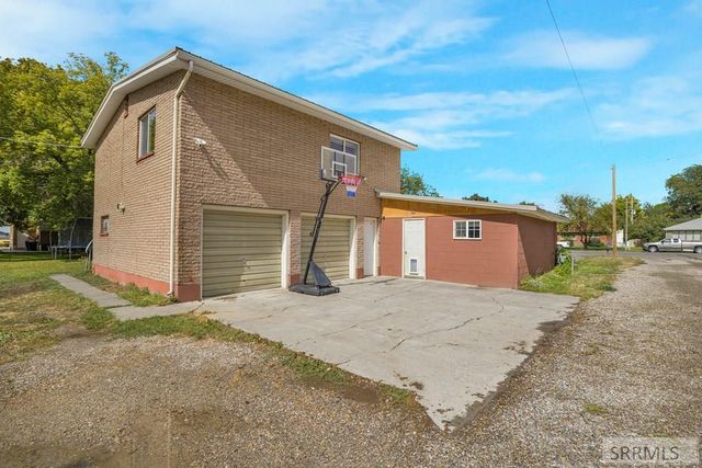 160 W Oak Street, Shelley, ID 83274