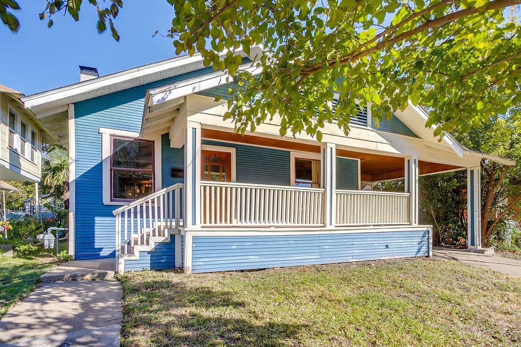 1220 W Arlington Avenue, Fort Worth, TX 76110