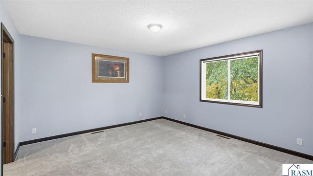 277 Red Ridge Road, Good Thunder, MN 56037