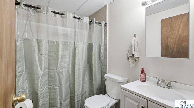 277 Red Ridge Road, Good Thunder, MN 56037