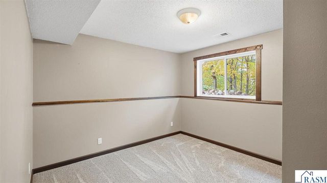 277 Red Ridge Road, Good Thunder, MN 56037