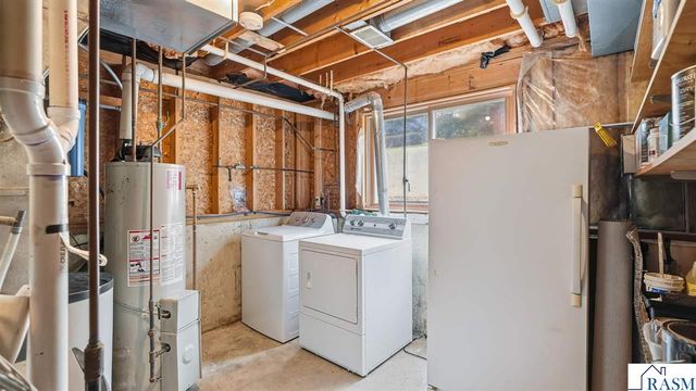 277 Red Ridge Road, Good Thunder, MN 56037