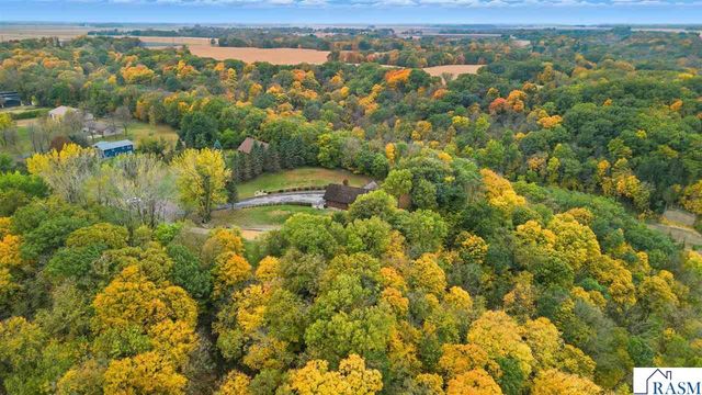 277 Red Ridge Road, Good Thunder, MN 56037